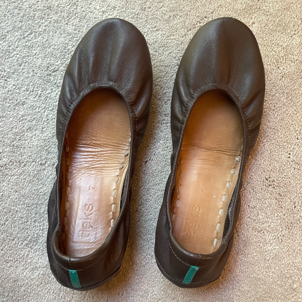 Tieks Brown